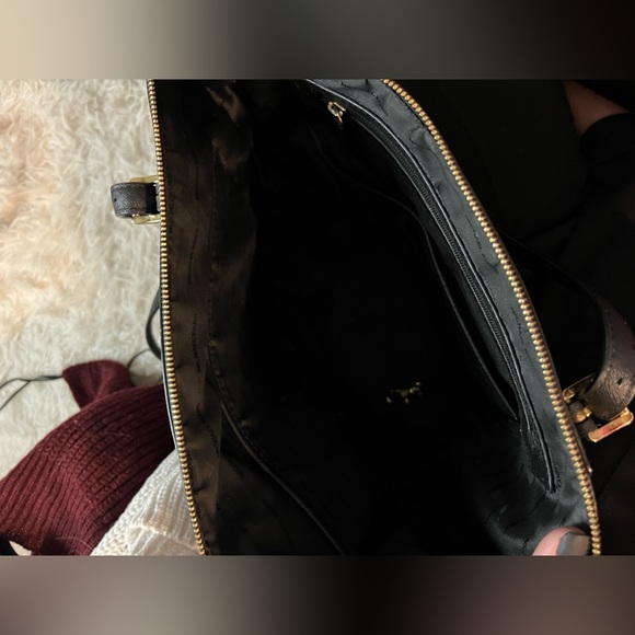 mk purse - Picture 2 of 3